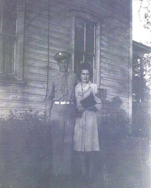 File:Wayne A. Chambers & Bertha I. Beals at Beals farm.jpg