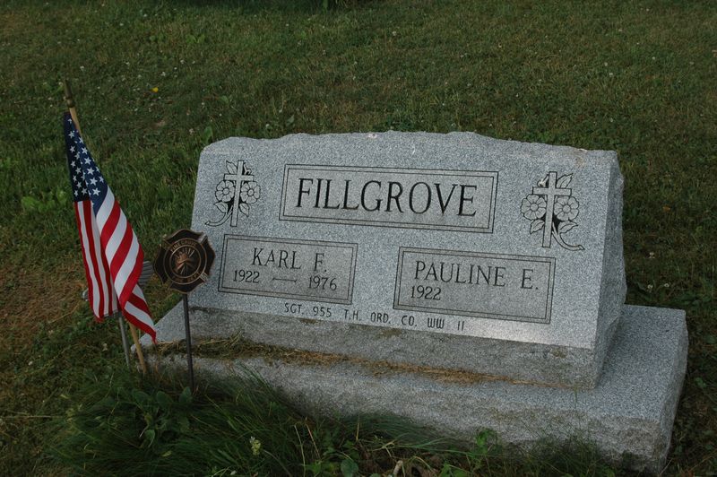File:Gravestone Karl F & Pauline Fillgrove.jpg