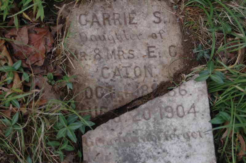 File:Gravestone Carrie S Caton.jpg