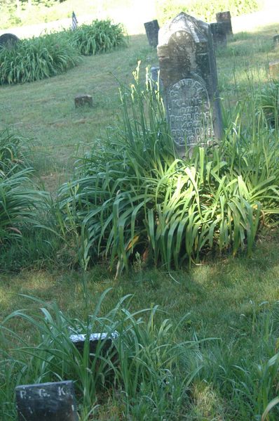 File:Gravestone Reuben & Ann Eliz Kline at Valley.jpg