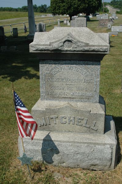 File:Gravestone Susan & Joseph Mitchell.jpg