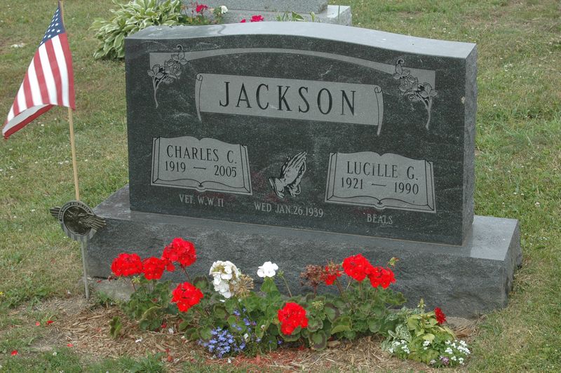 File:Gravestone Charles C & Lucille G Jackson.jpg