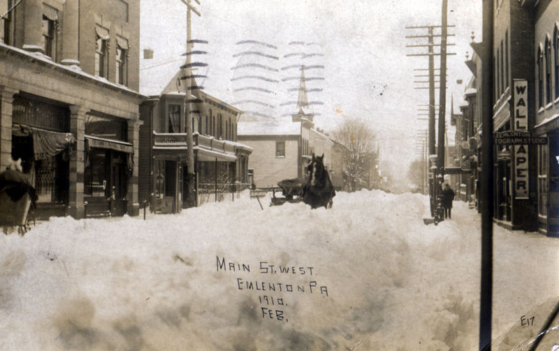 File:Main Street in the Snow.jpg