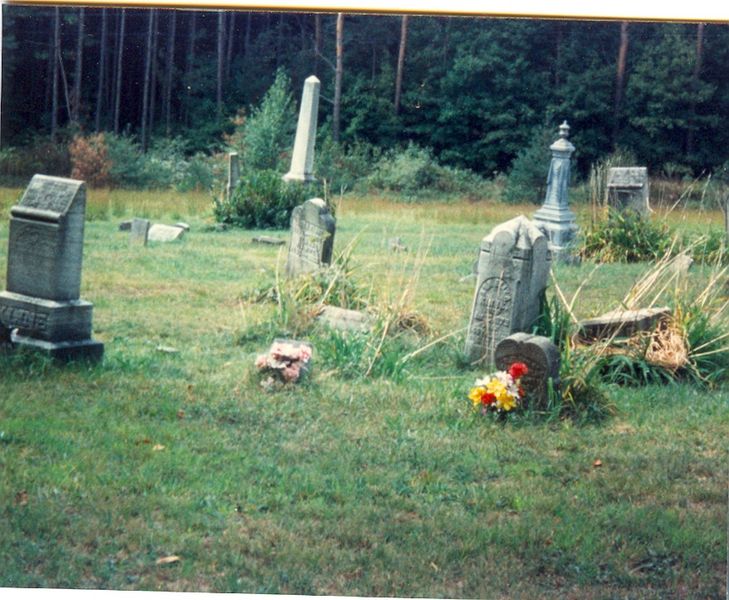 File:Klilne plot, Valley Cemetery, Clarion Co.jpg