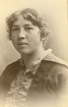 Gladys Kline portrait.jpg