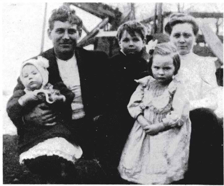 File:Lyman & Ida Mong & children copy.jpg