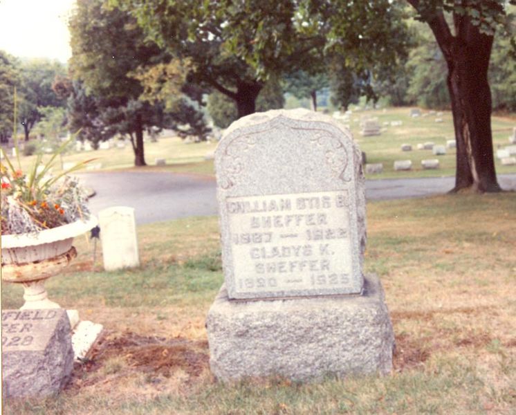 File:Gravestone Sheffer WOB & Gladys, Emlenton Cem.jpg