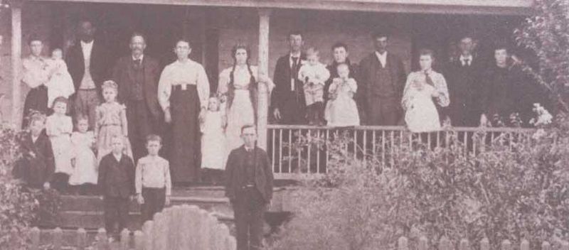 File:Andrew L Thomas Family cropped.jpg