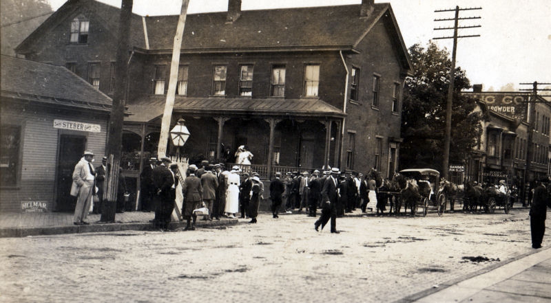 File:Grand Central Hotel & Crowd.jpg
