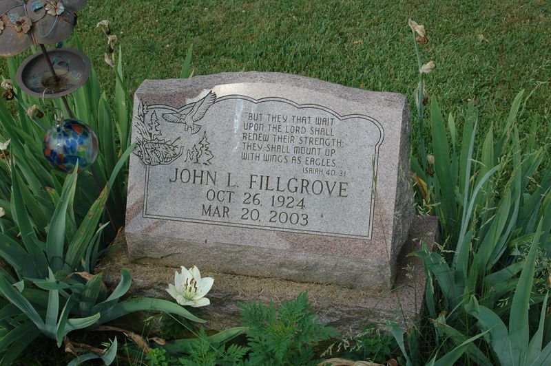 File:Gravestone John L Fillgrove.jpg
