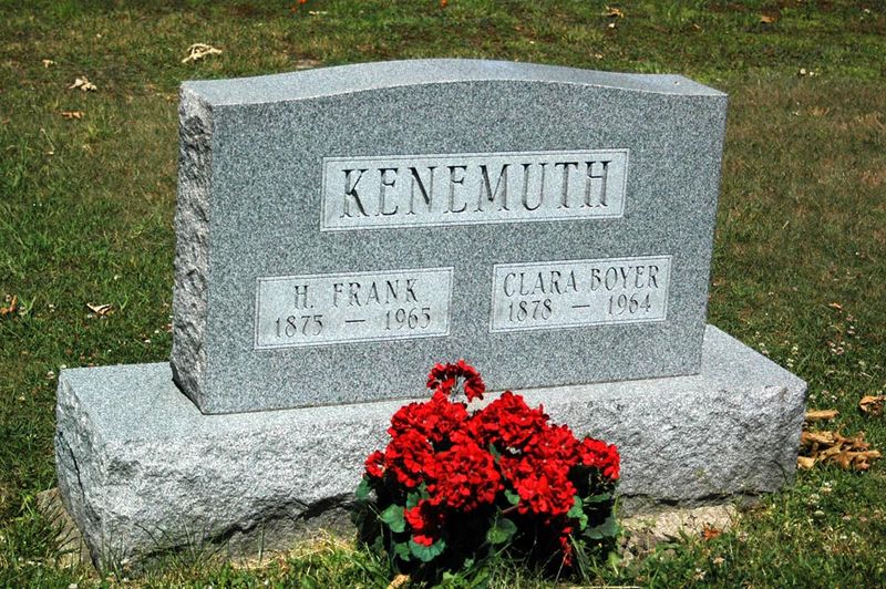 File:KX 01a H Frank & Clara Boyer Kenemuth.jpg