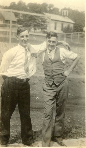 File:Elmer Sheffer &George Kelly, Pittsburgh relative.jpg