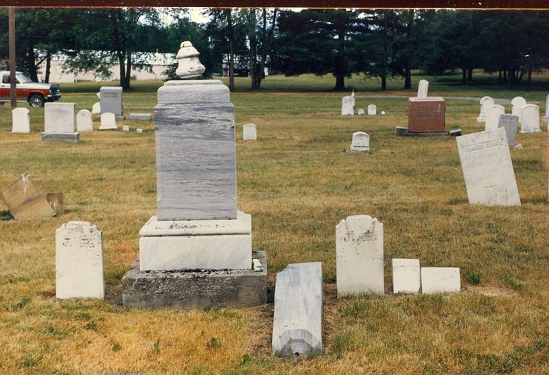 File:Gravestones Richard Hines Family Plot.jpg
