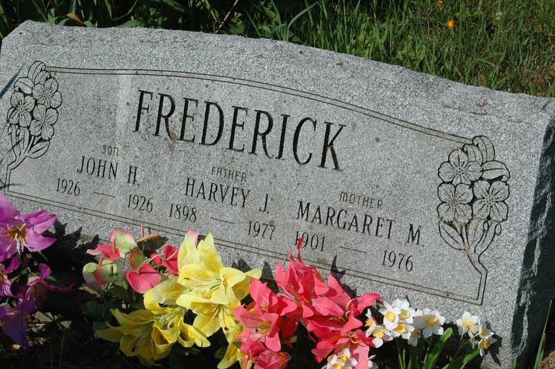 File:Gravestone John H, Harvey J, Margaret M Frederick.jpg