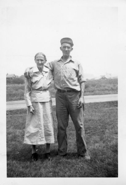File:Maggie Robison Wimer & son Lawrence Wimer.jpg