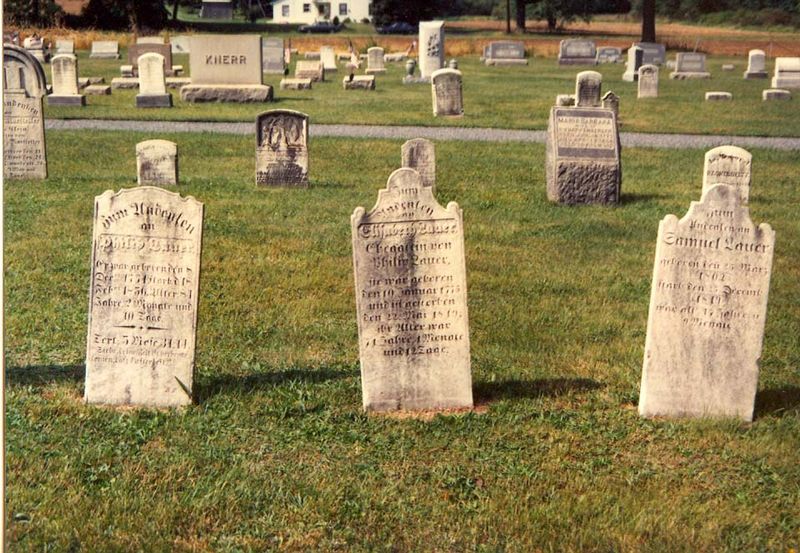 File:Lauer Family plot - Zion's Luteran.jpg