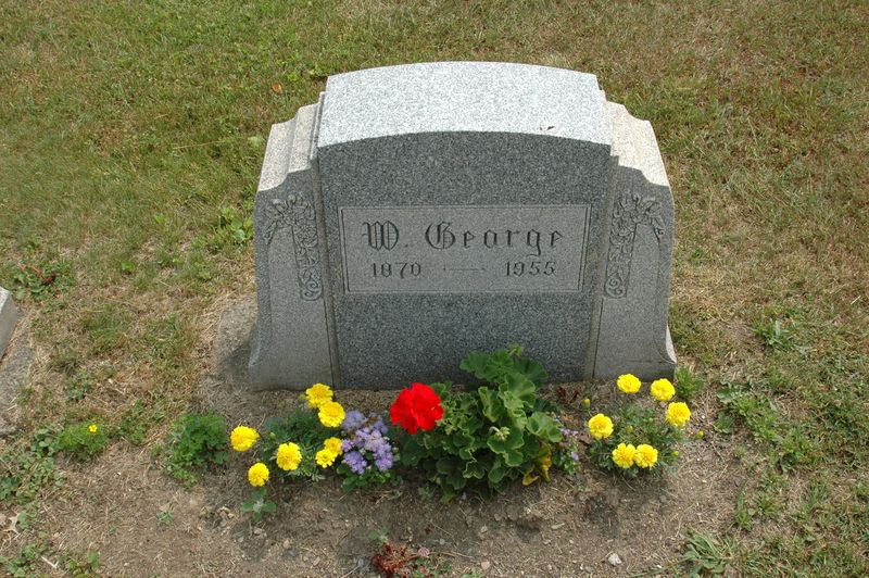 File:Gravestone Wm George Freeman.jpg