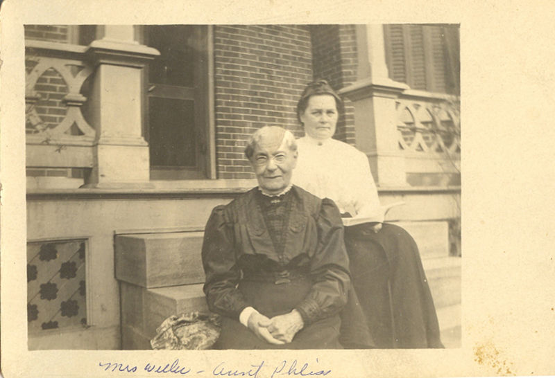 File:02 Mrs Weller & Philistia Kline, postcard front.jpg