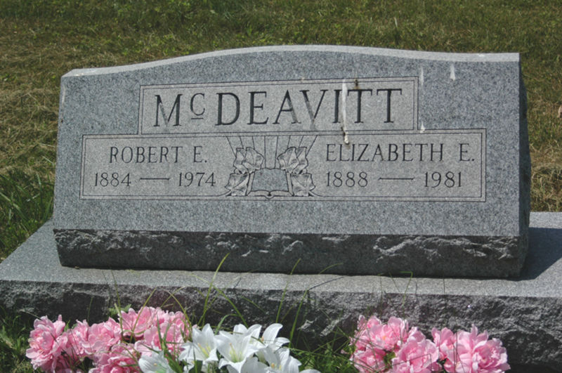 File:WLIB 83 Robert E & Elizabeth E Mcdeavitt.jpg