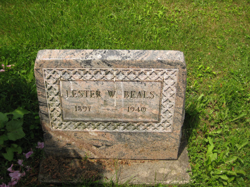 File:Lester W Beals, Salem Luth.jpg